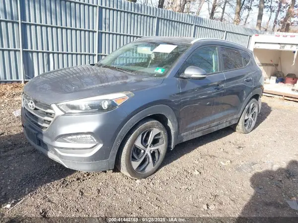 KM8J33A21GU232747 2016 HYUNDAI TUCSON - Image 2