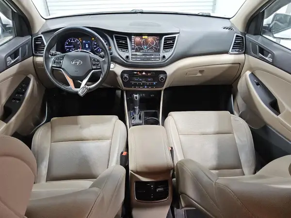 KM8J33A21GU253050 2016 HYUNDAI TUCSON - Image 8