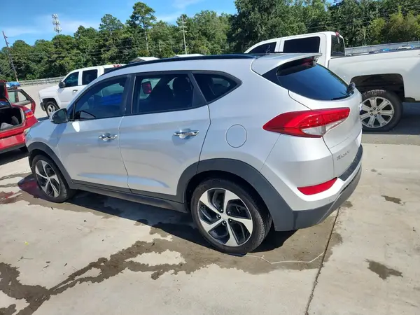 KM8J33A21GU258992 2016 HYUNDAI TUCSON - Image 2