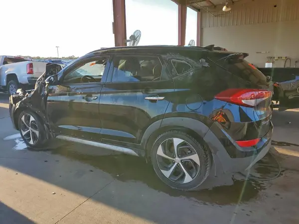 KM8J33A21HU289483 2017 HYUNDAI TUCSON - Image 2