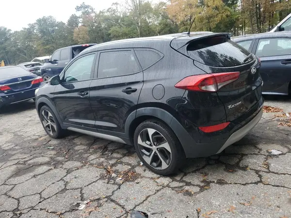 KM8J33A21HU297664 2017 HYUNDAI TUCSON - Image 2