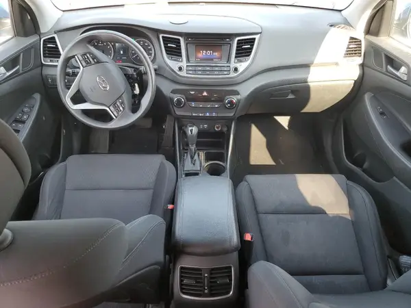 KM8J33A21HU313992 2017 HYUNDAI TUCSON - Image 8