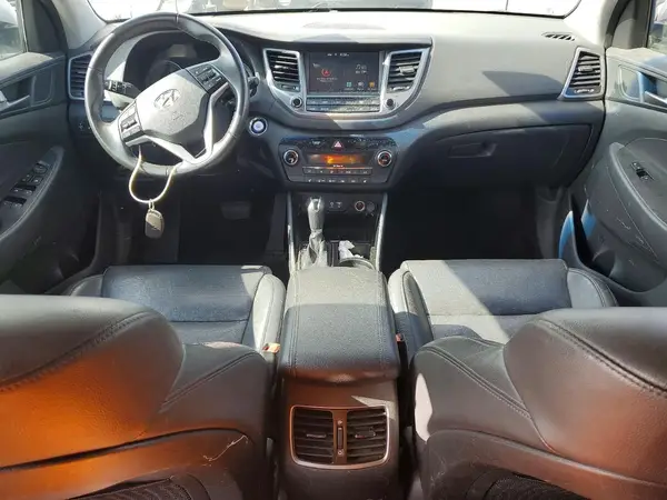 KM8J33A21HU314771 2017 HYUNDAI TUCSON - Image 8