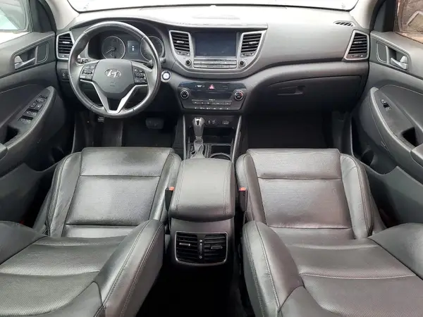 KM8J33A21HU321624 2017 HYUNDAI TUCSON - Image 8