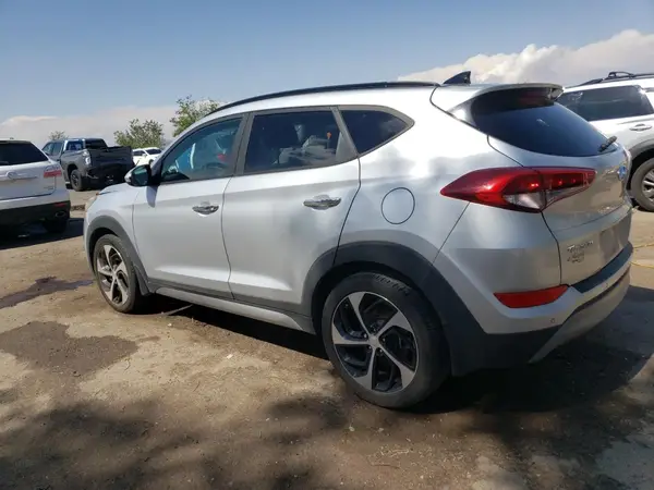 KM8J33A21HU324457 2017 HYUNDAI TUCSON - Image 2