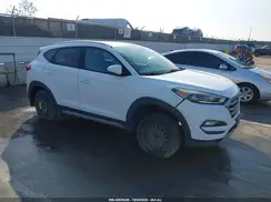 KM8J33A21HU330355 2017 HYUNDAI TUCSON