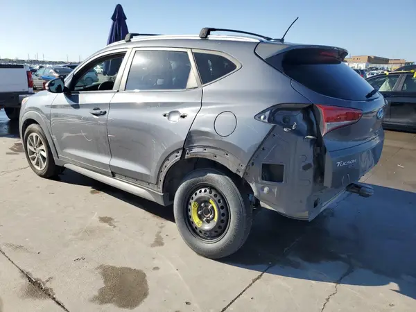 KM8J33A21HU341517 2017 HYUNDAI TUCSON - Image 2