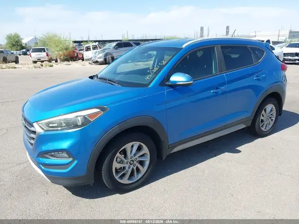 KM8J33A21HU348435 2017 HYUNDAI TUCSON - Image 2
