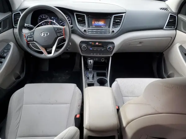 KM8J33A21HU358740 2017 HYUNDAI TUCSON - Image 8