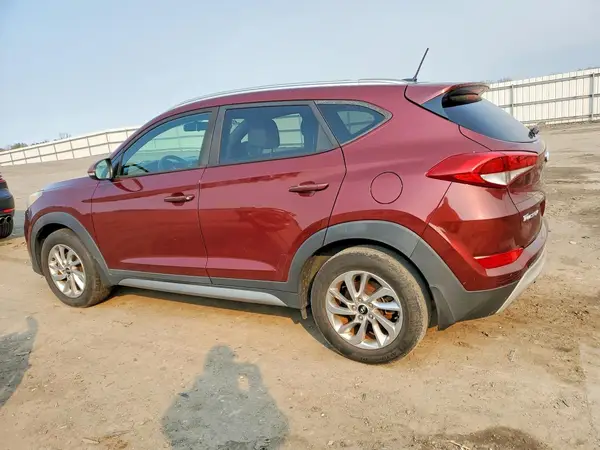 KM8J33A21HU366921 2017 HYUNDAI TUCSON - Image 2