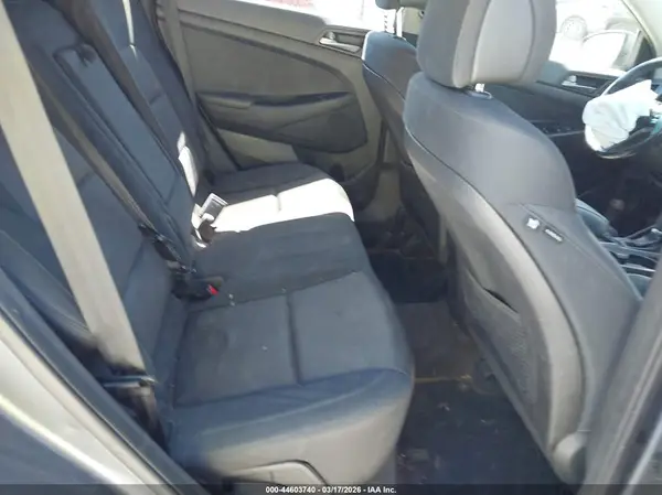 KM8J33A21HU367681 2017 HYUNDAI TUCSON - Image 8