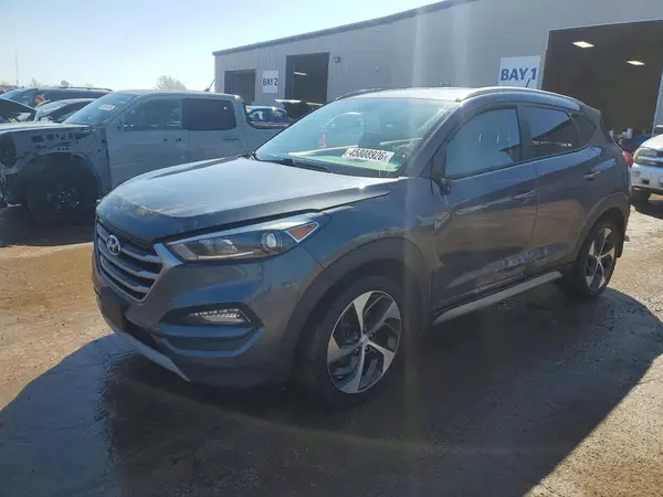 KM8J33A21HU371388 2017 HYUNDAI TUCSON - Image 1