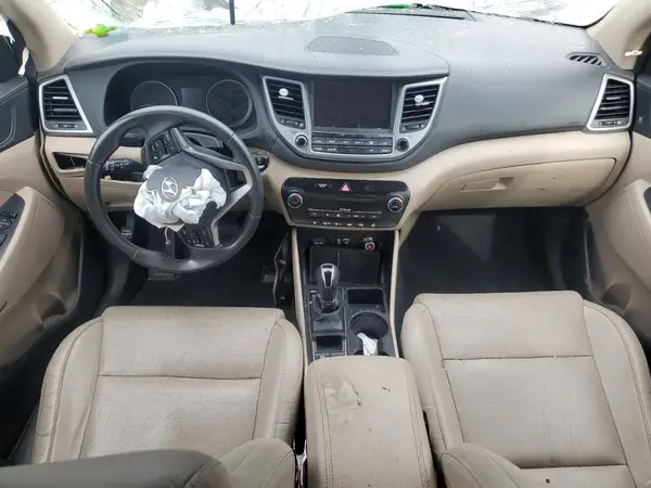 KM8J33A21HU371472 2017 HYUNDAI TUCSON - Image 8