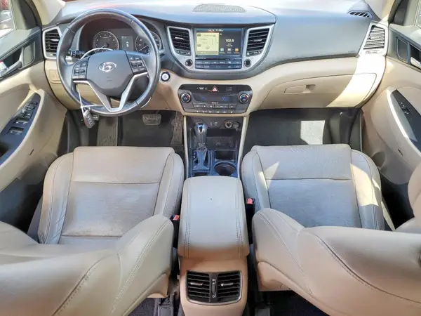 KM8J33A21HU373013 2017 HYUNDAI TUCSON - Image 8