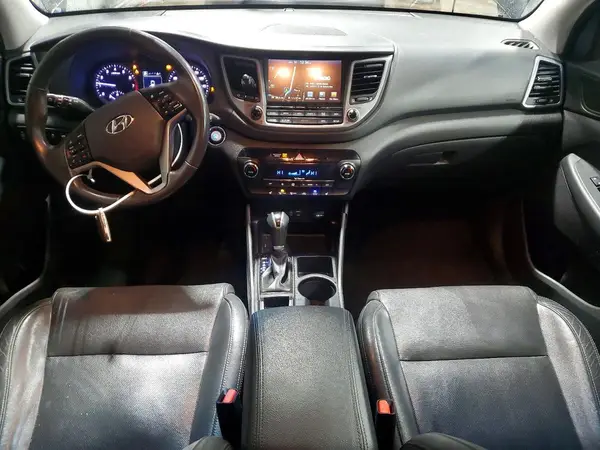 KM8J33A21HU378387 2017 HYUNDAI TUCSON - Image 8