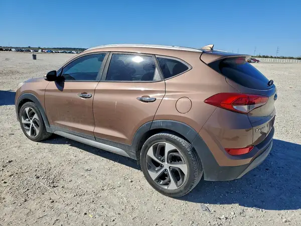 KM8J33A21HU379569 2017 HYUNDAI TUCSON - Image 2