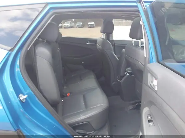KM8J33A21HU382682 2017 HYUNDAI TUCSON - Image 8