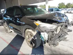 KM8J33A21HU385422 2017 HYUNDAI TUCSON