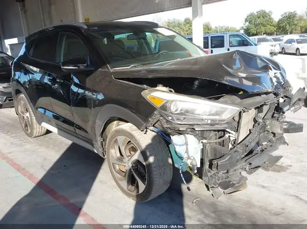 KM8J33A21HU385422 2017 HYUNDAI TUCSON - Image 1