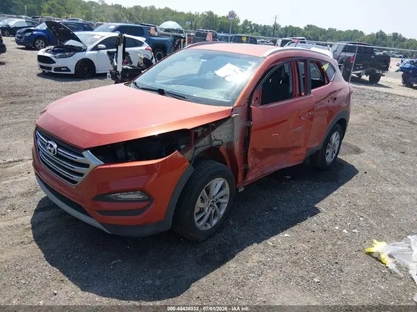 KM8J33A21HU385971 2017 HYUNDAI TUCSON - Image 2