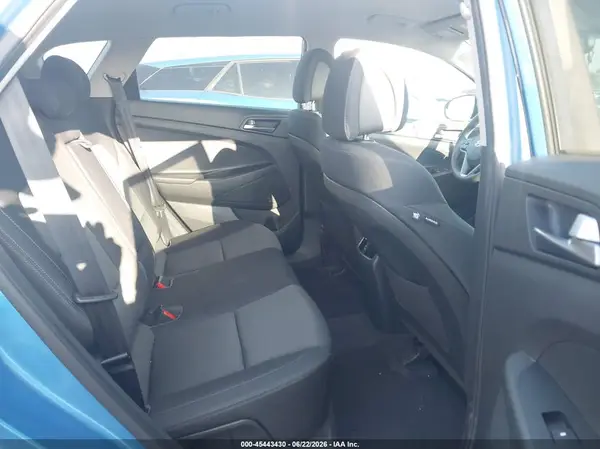 KM8J33A21HU419861 2017 HYUNDAI TUCSON - Image 8