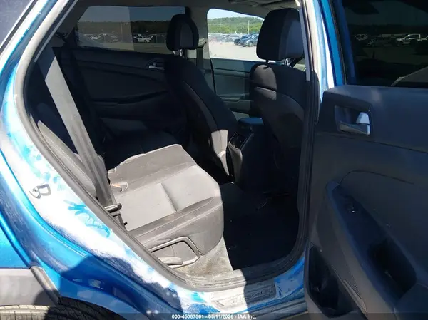 KM8J33A21HU456652 2017 HYUNDAI TUCSON - Image 8