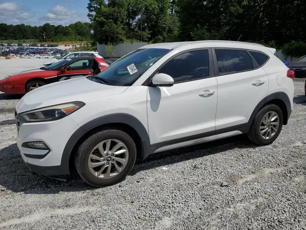 KM8J33A21HU457817 2017 HYUNDAI TUCSON - Image 1