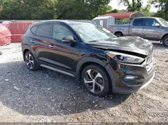 KM8J33A21HU461642 2017 HYUNDAI TUCSON