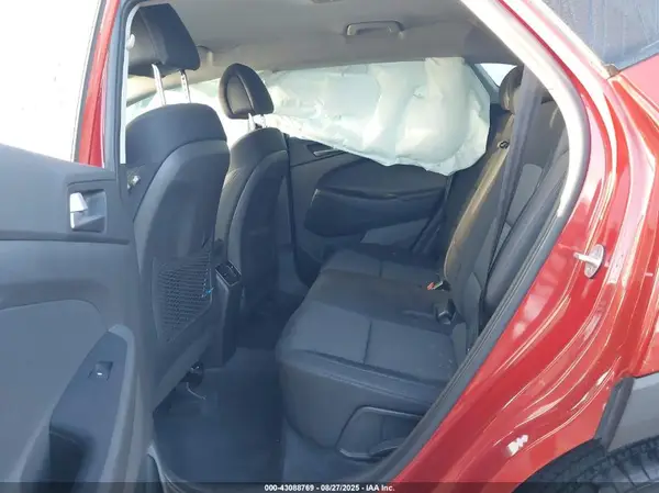 KM8J33A21HU462158 2017 HYUNDAI TUCSON - Image 8