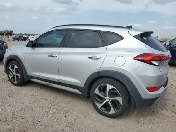 KM8J33A21HU474391 2017 HYUNDAI TUCSON - Image 2