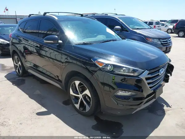 KM8J33A21HU478411 2017 HYUNDAI TUCSON - Image 1