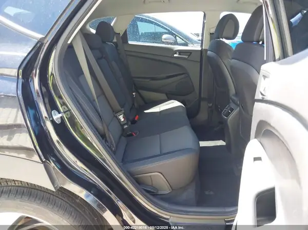 KM8J33A21HU478411 2017 HYUNDAI TUCSON - Image 8