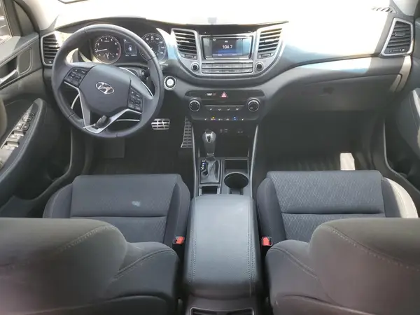 KM8J33A21HU482667 2017 HYUNDAI TUCSON - Image 8