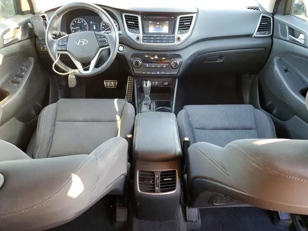 KM8J33A21HU489408 2017 HYUNDAI TUCSON - Image 8