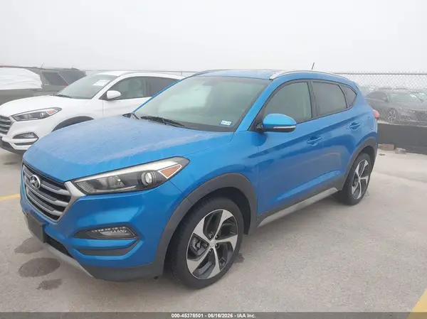 KM8J33A21HU501945 2017 HYUNDAI TUCSON - Image 2