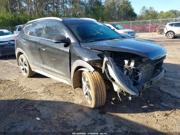 KM8J33A21HU527512 2017 HYUNDAI TUCSON - Image 1