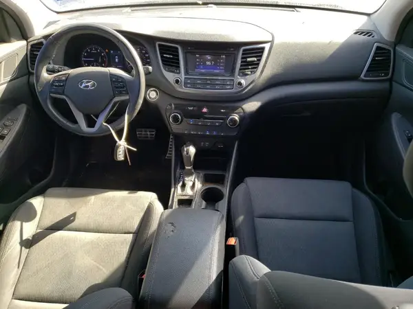 KM8J33A21HU549347 2017 HYUNDAI TUCSON - Image 8