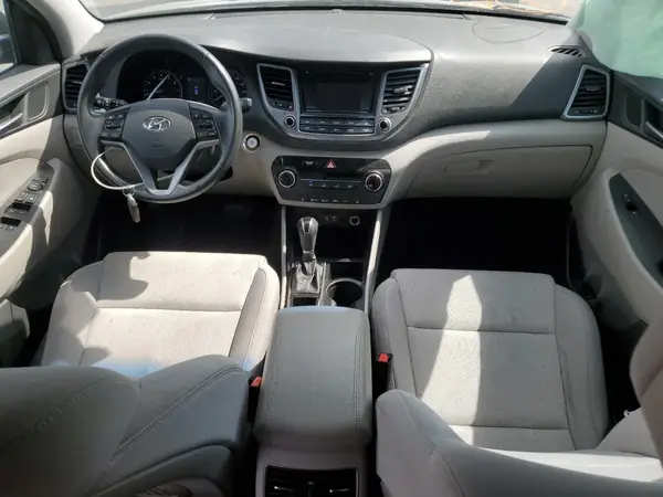 KM8J33A21HU550398 2017 HYUNDAI TUCSON - Image 8