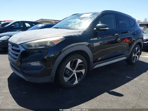 KM8J33A21HU568853 2017 HYUNDAI TUCSON - Image 2