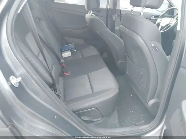 KM8J33A21HU574720 2017 HYUNDAI TUCSON - Image 8