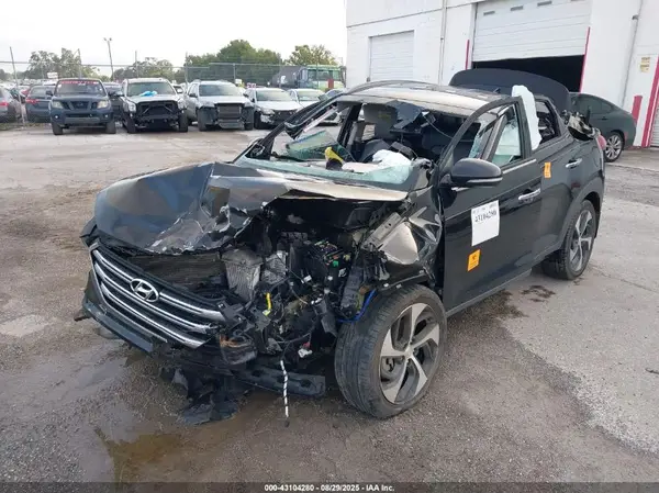 KM8J33A21JU616857 2018 HYUNDAI TUCSON - Image 2