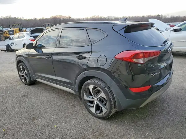 KM8J33A21JU637076 2018 HYUNDAI TUCSON - Image 2