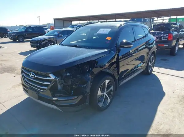 KM8J33A21JU744659 2018 HYUNDAI TUCSON - Image 2