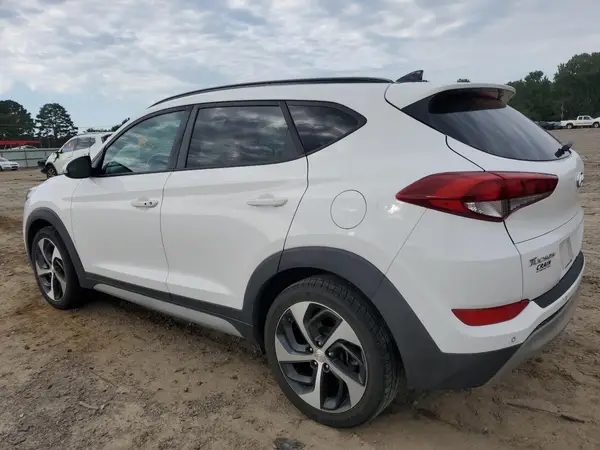 KM8J33A21JU774809 2018 HYUNDAI TUCSON - Image 2