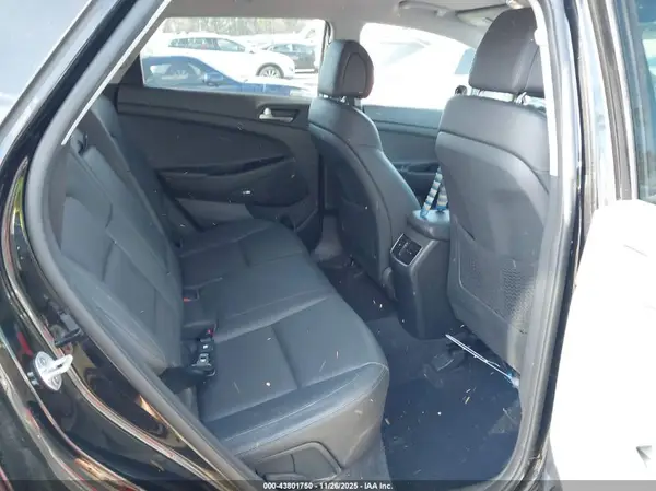 KM8J33A21JU792288 2018 HYUNDAI TUCSON - Image 8