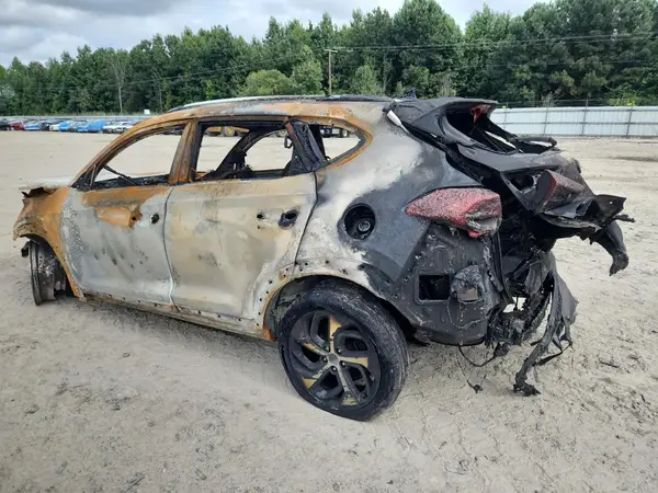 KM8J33A21JU792310 2018 HYUNDAI TUCSON - Image 2