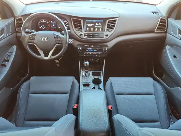 KM8J33A21JU794591 2018 HYUNDAI TUCSON - Image 8