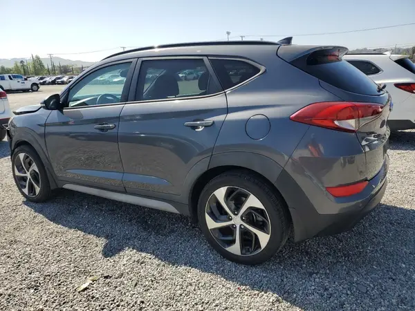 KM8J33A21JU794865 2018 HYUNDAI TUCSON - Image 2