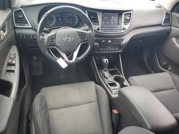 KM8J33A21JU811101 2018 HYUNDAI TUCSON - Image 8