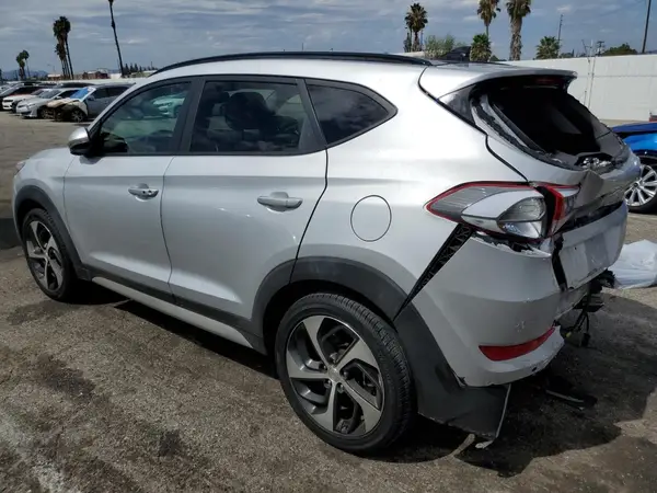 KM8J33A21JU821336 2018 HYUNDAI TUCSON - Image 2